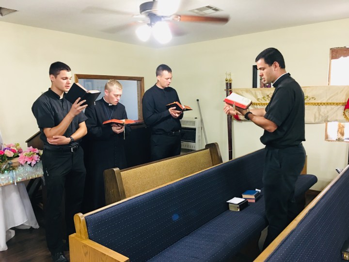 29F67266-840B-4E69-A4F8-95BF905E57CD