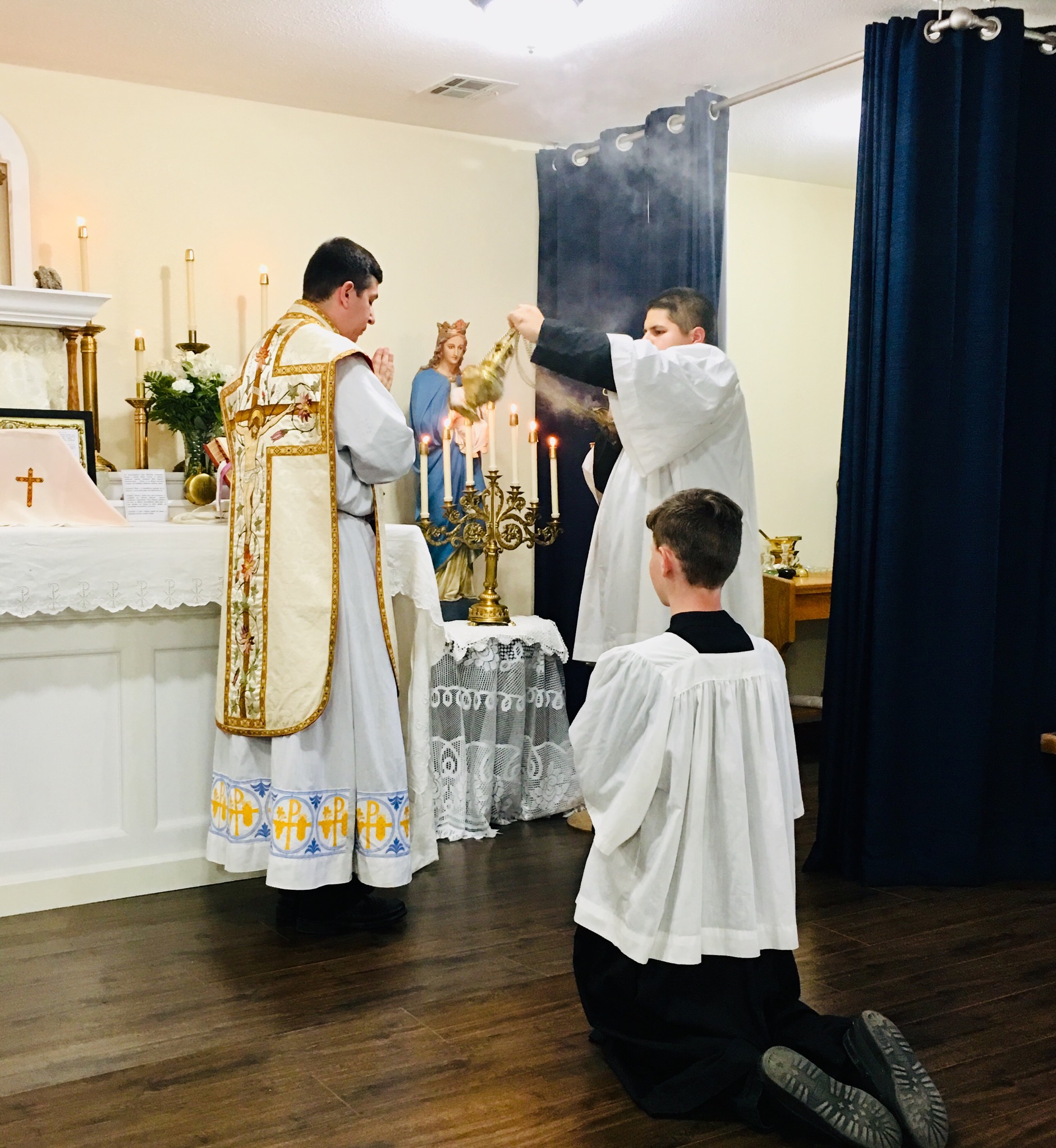 A5B77EFB-CE44-4636-9304-6B53E9304136